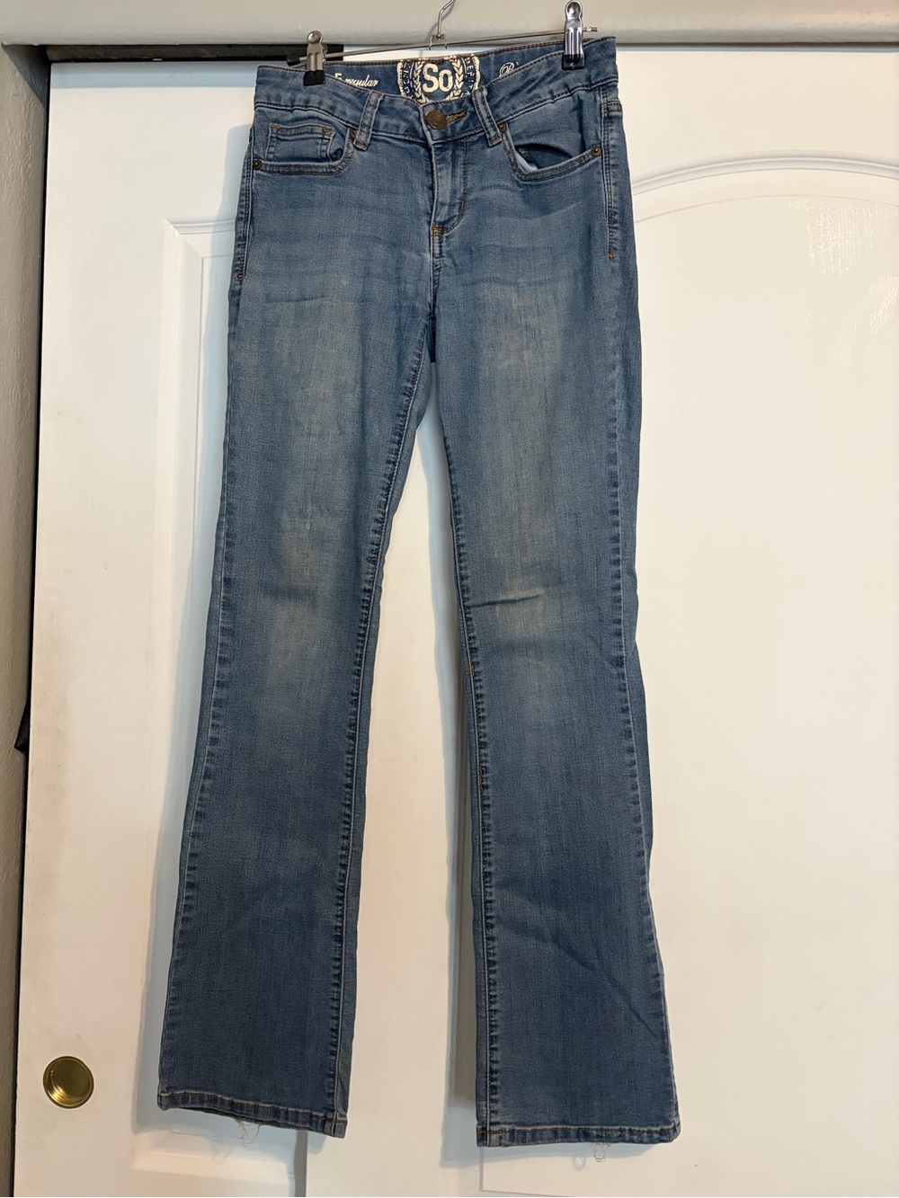SO Women's Light Wash Wide Leg Jeans